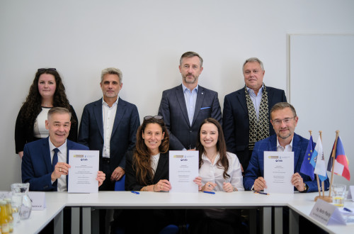 Mit rund 30 Millionen Übernachtungen jährlich sind die Heilbäder Bayerns und Tschechiens gemeinsam die größte Gesundheitsregion auf dem Kontinent. Jetzt wollen die mehr als 100 Kurorte und Kurbetriebe in einer grenzübergreifenden Kooperation Weichen für die Zukunft stellen. Foto: obx-news/Bayerischer Heilbäder-Verband<br />